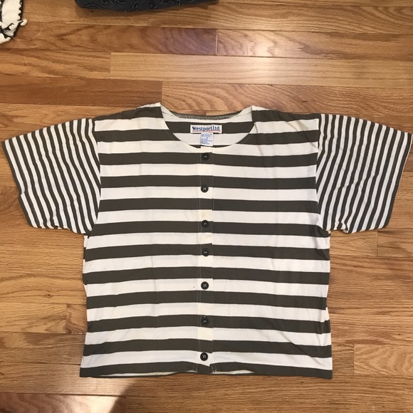 Vintage Tops - Cool vintage striped tee shirt